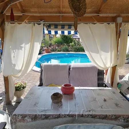 Haus Gabriella Tatil Evi Pápa